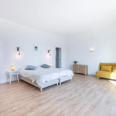 Fortaleza Sea View Miramar - With Private Pool شقة بودينز